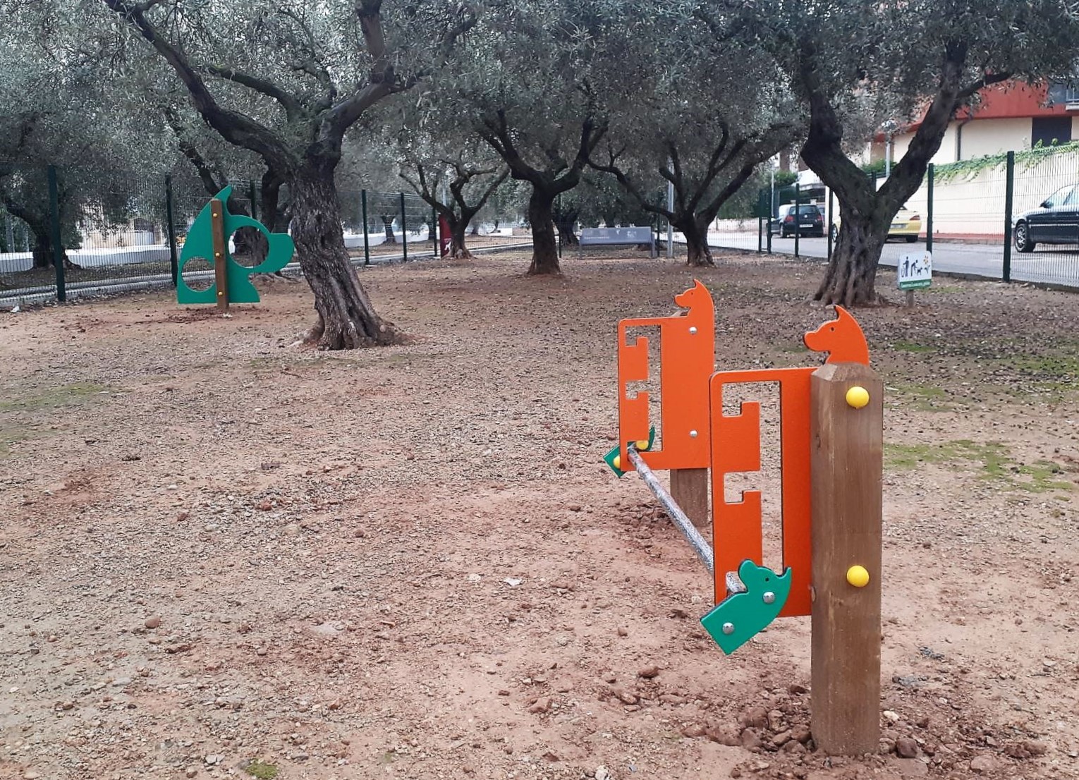 Parc caní Les Oliveres - Ajuntament de Santa Bàrbara